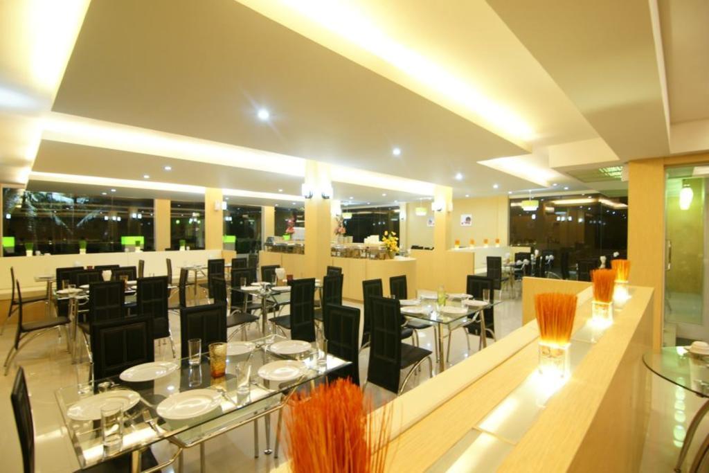 Dragon Beach Resort Jomtien Pattaya Exterior foto